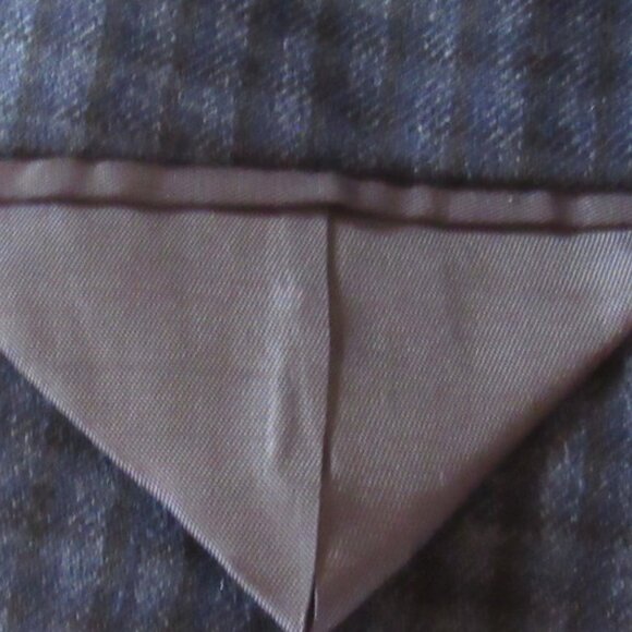 Austin Reed Men's Sport Coat 48L, Blue Black Check, 100% Wool, Moores F225 - Picture 9 of 11